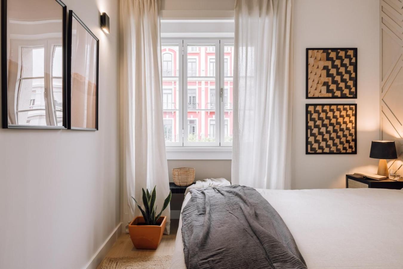 Apartment Oujda - 2 Bedrooms In Avenidas Novas Lissabon